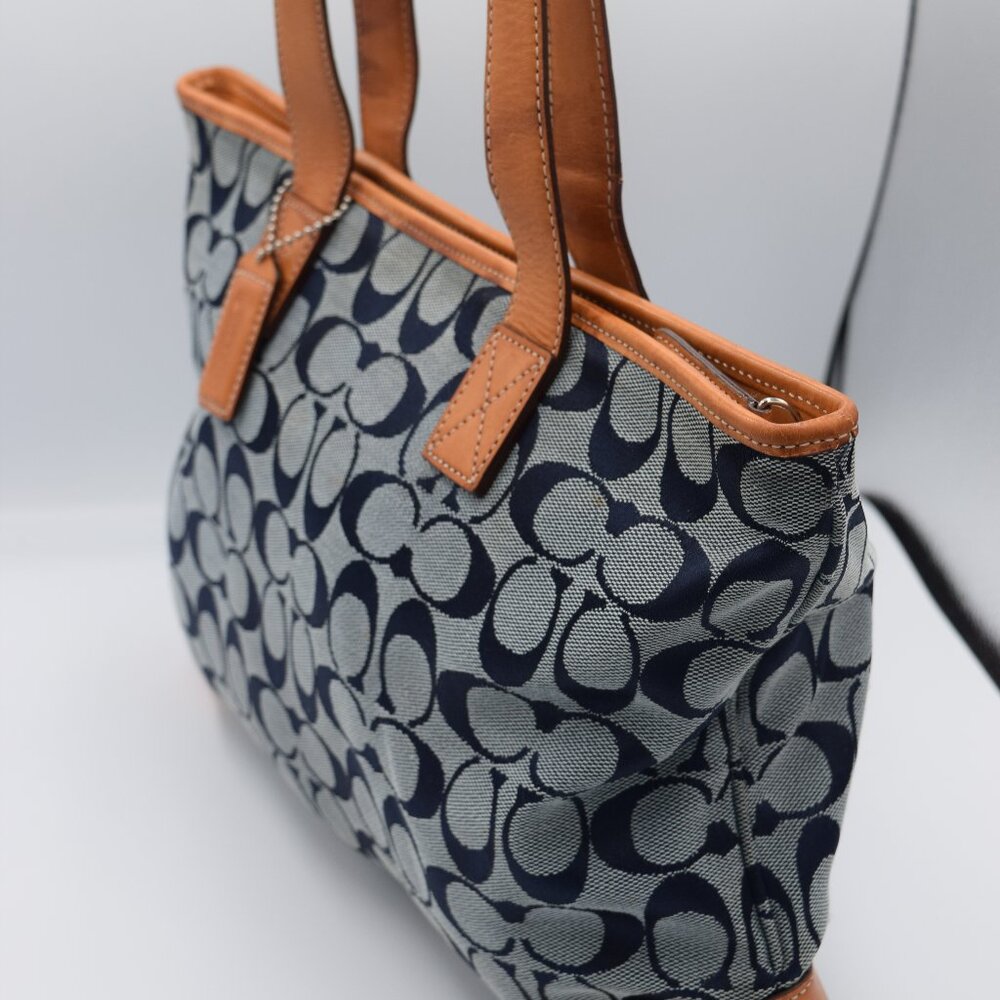 VINTAGE 2001 Coach Signature "C" Denim Blue Jacquard Canvas Tote - Picture 5 of 16